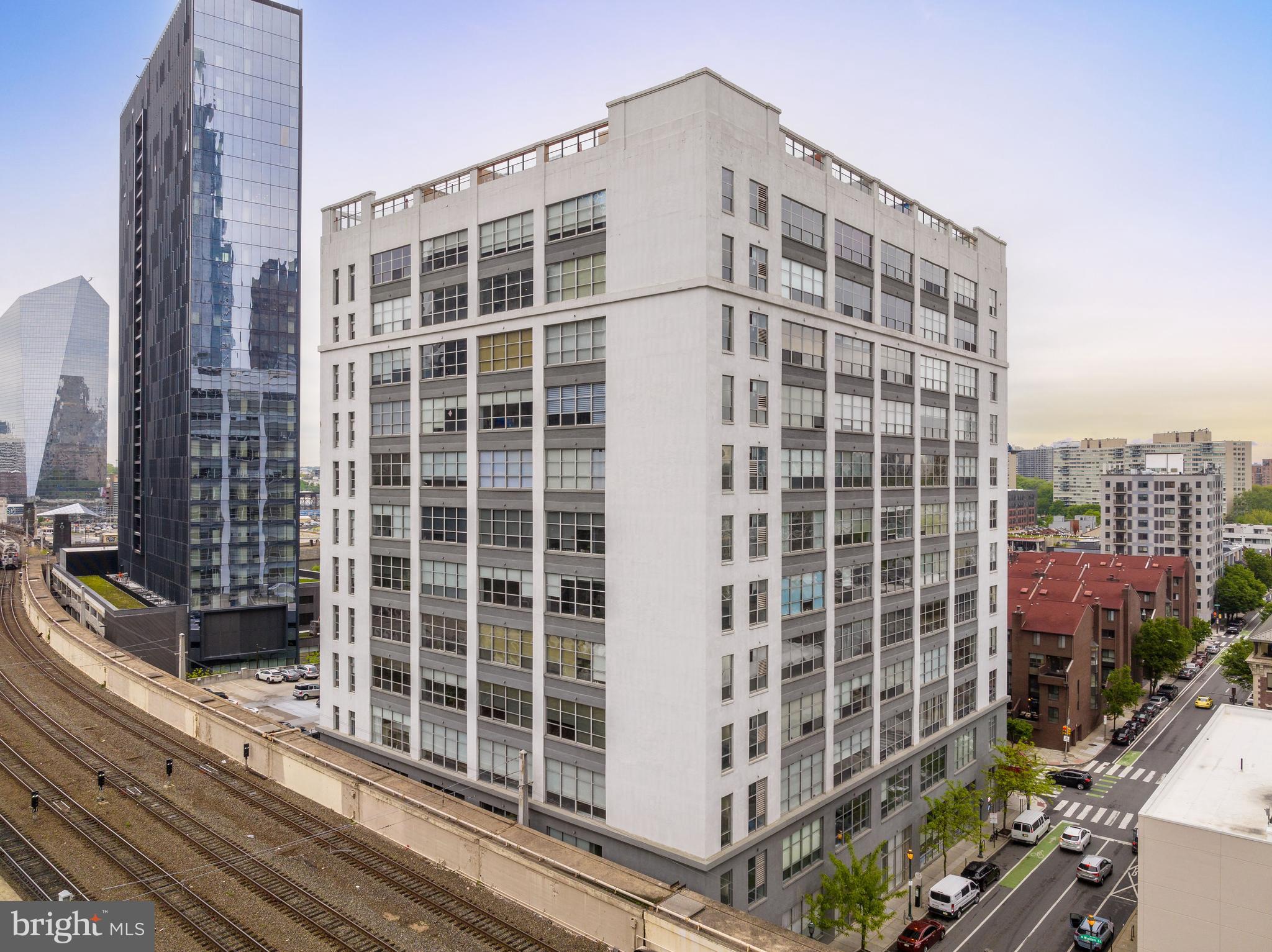 2200 ARCH STREET 28 503