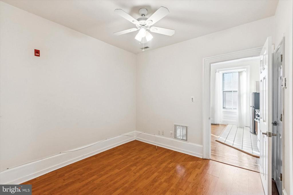 2019 SPRING GARDEN STREET 2F