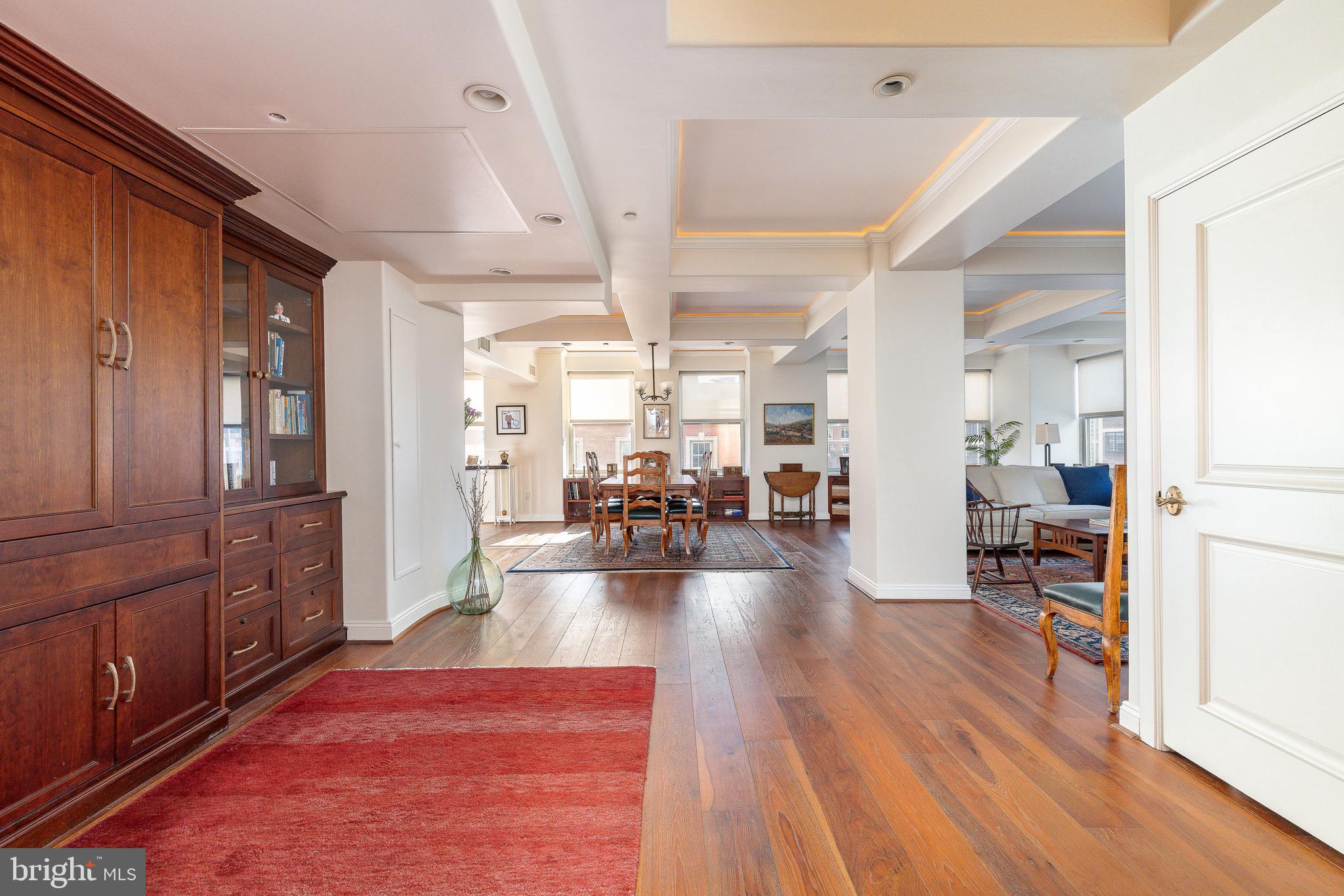 1737 CHESTNUT STREET 39 600