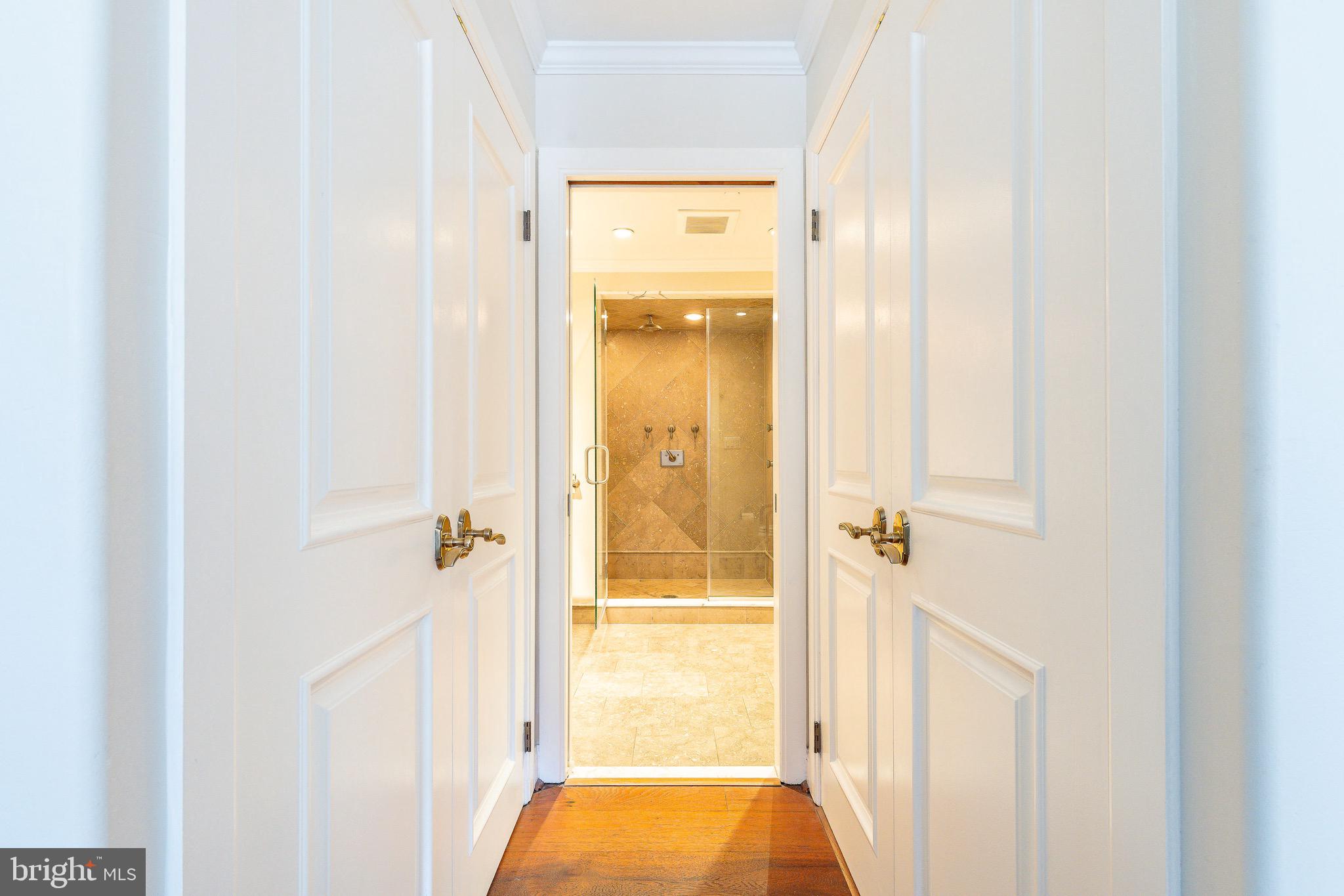 1737 CHESTNUT STREET 39 600