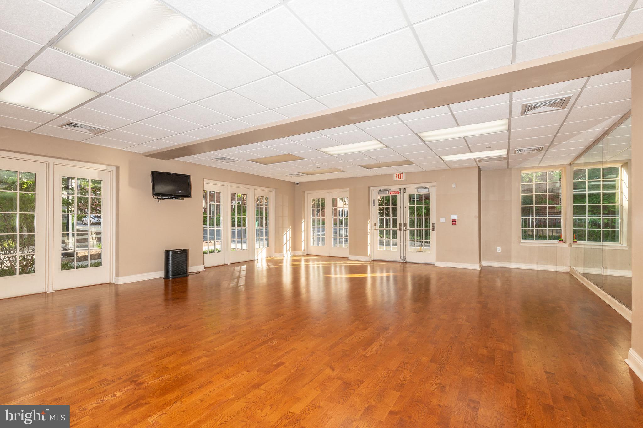 500 ADMIRALS WAY 214