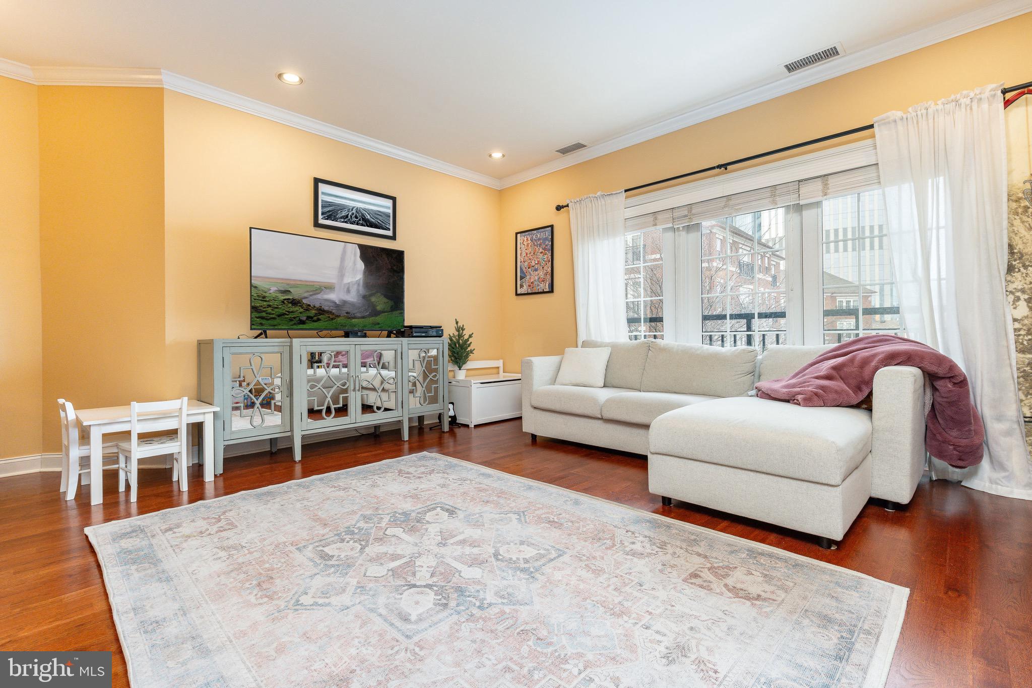 500 ADMIRALS WAY 214