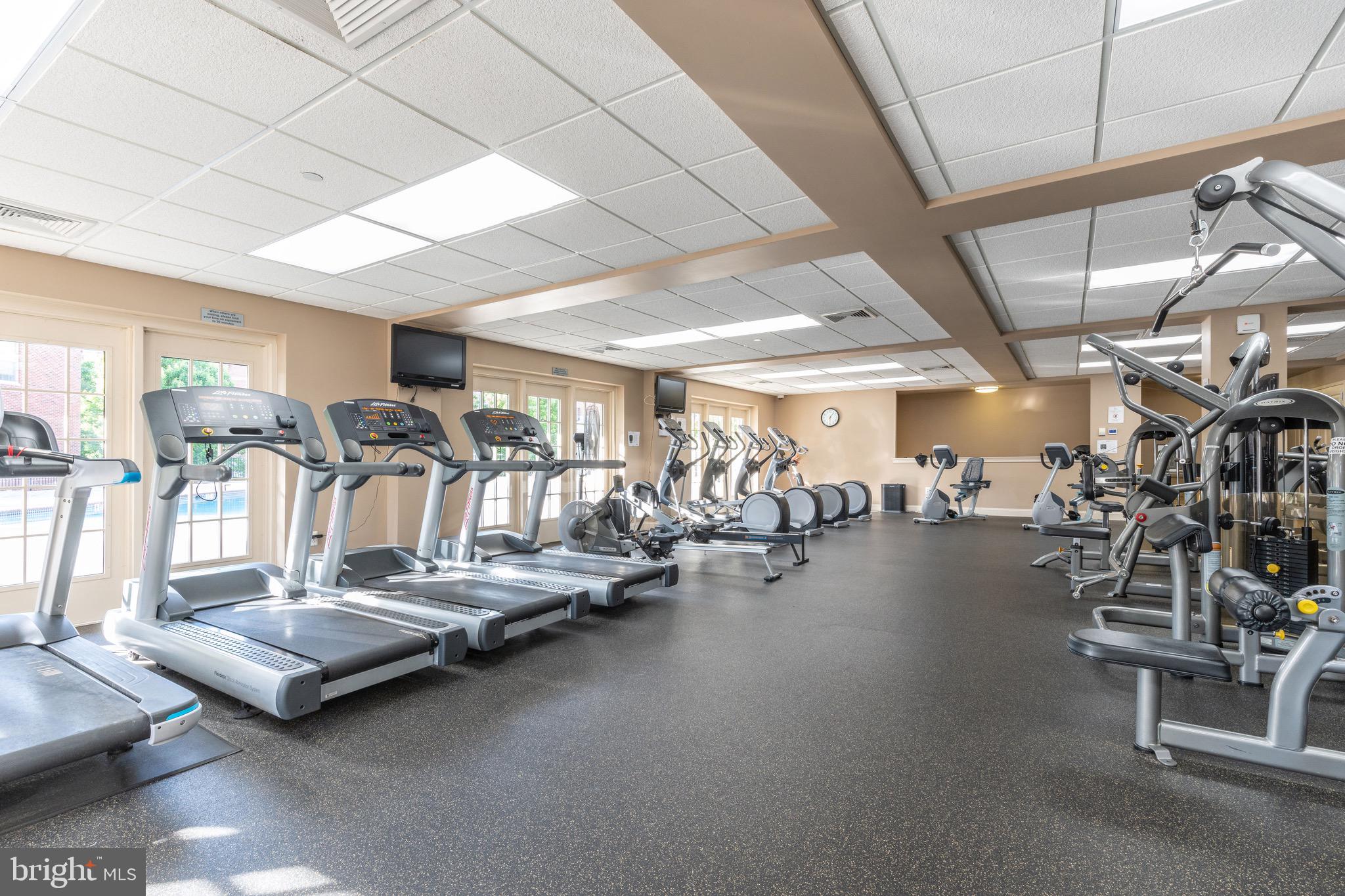 500 ADMIRALS WAY 214