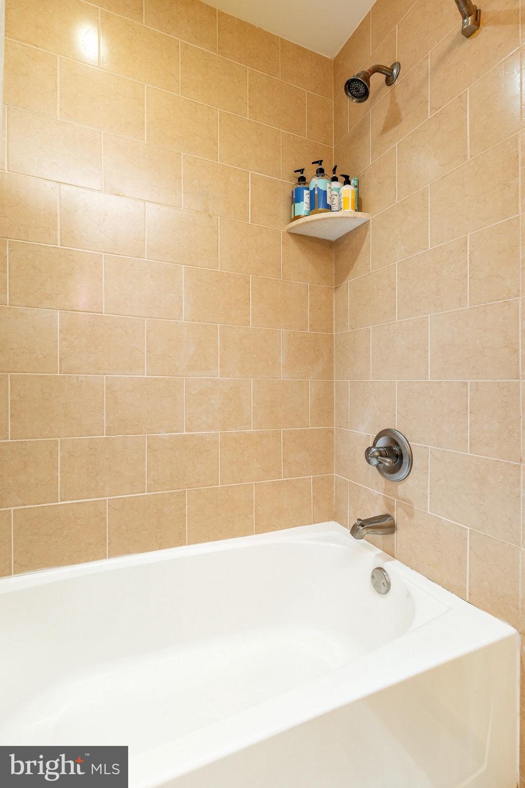 500 ADMIRALS WAY 214