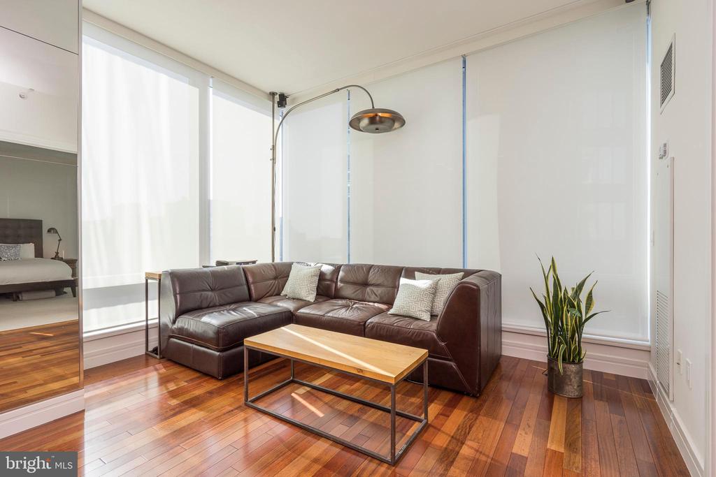 1414 S PENN SQUARE 25G