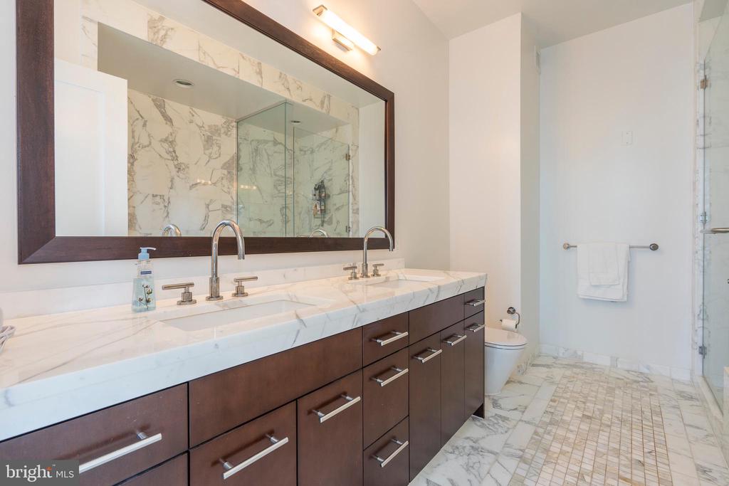 1414 S PENN SQUARE 25G