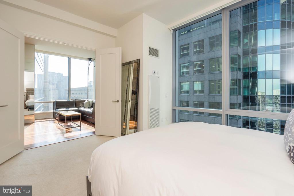 1414 S PENN SQUARE 25G
