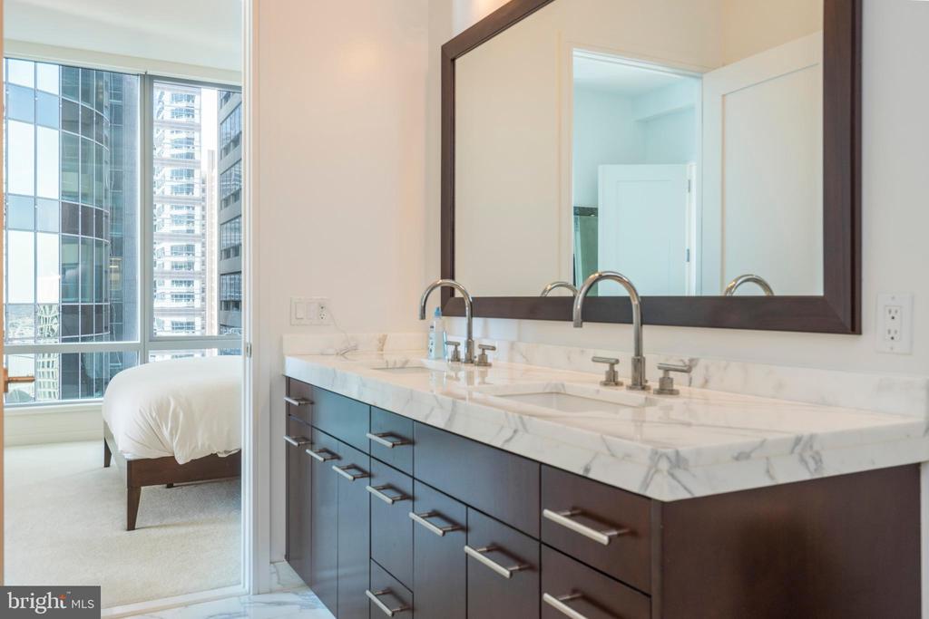 1414 S PENN SQUARE 25G
