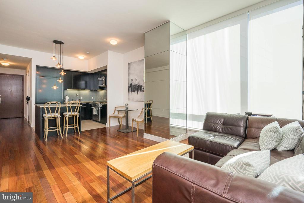 1414 S PENN SQUARE 25G