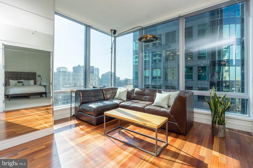 1414 S PENN SQUARE 25G