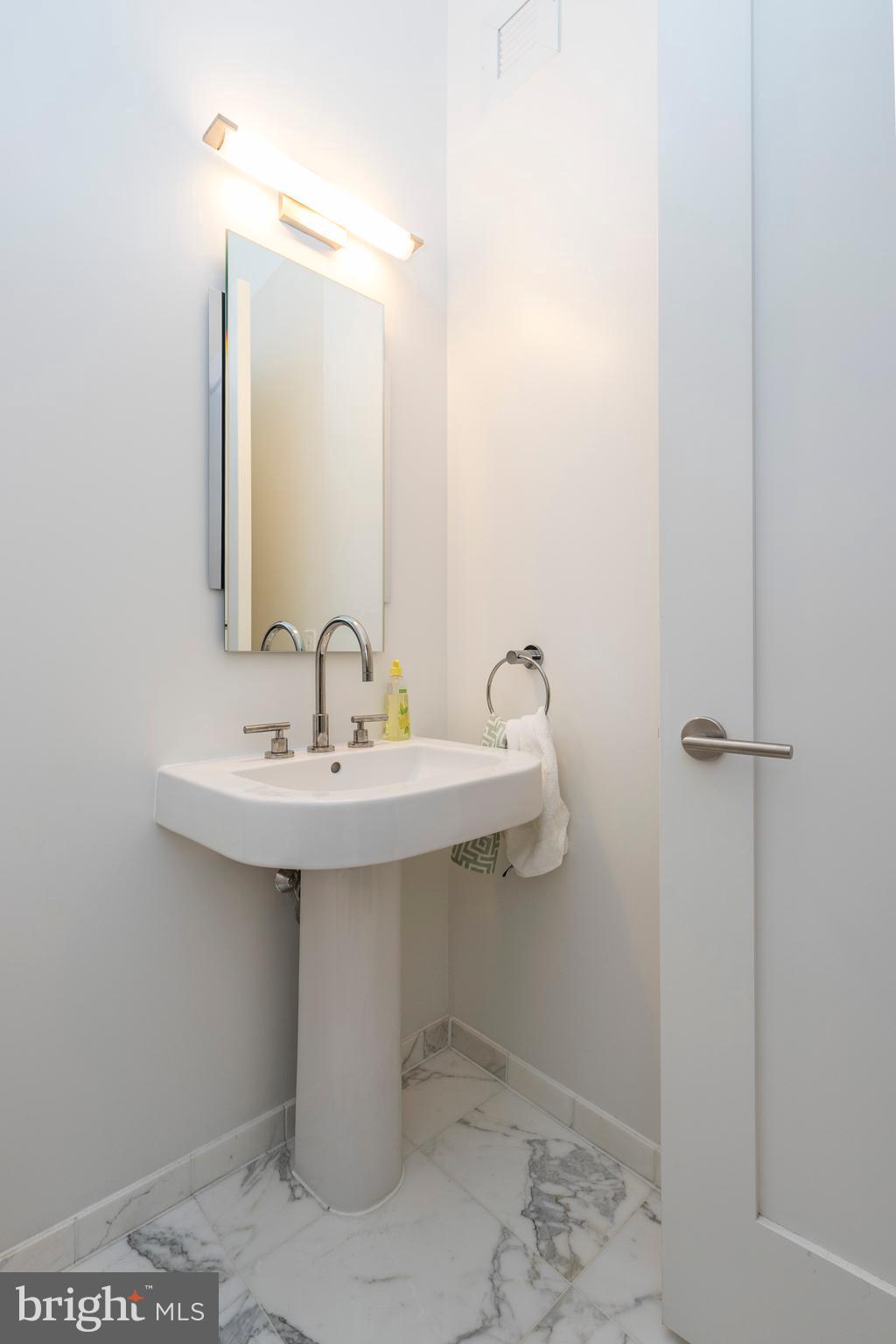 1414 S PENN SQUARE 25G