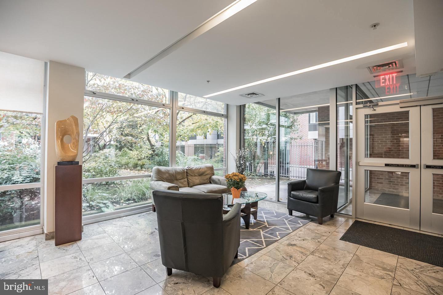 22 S FRONT STREET 207