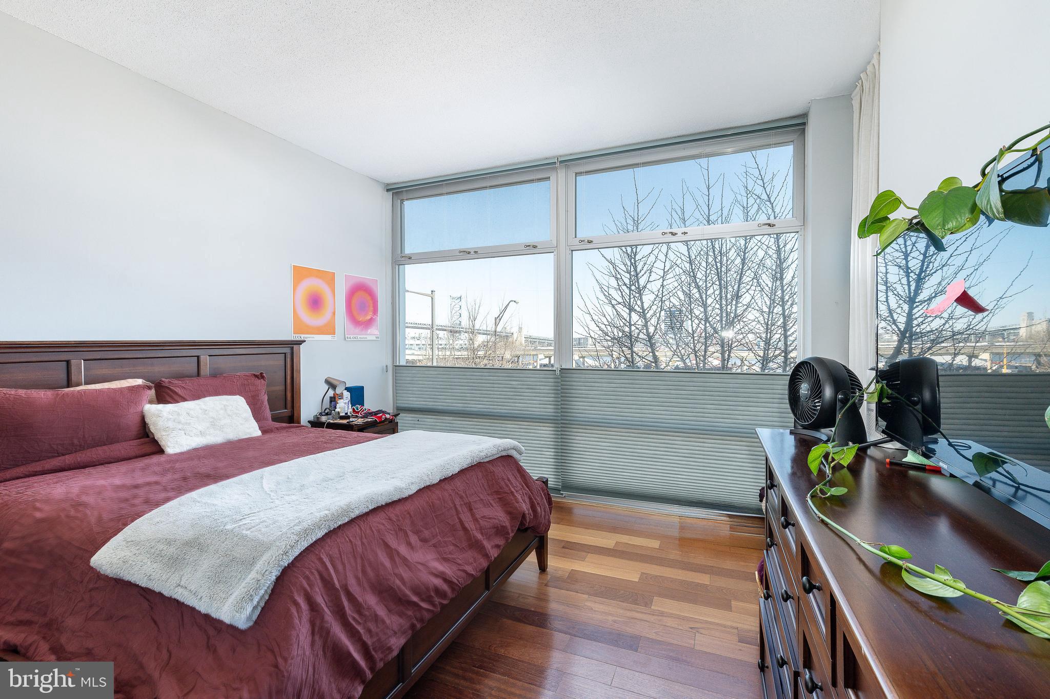 22 S FRONT STREET 207