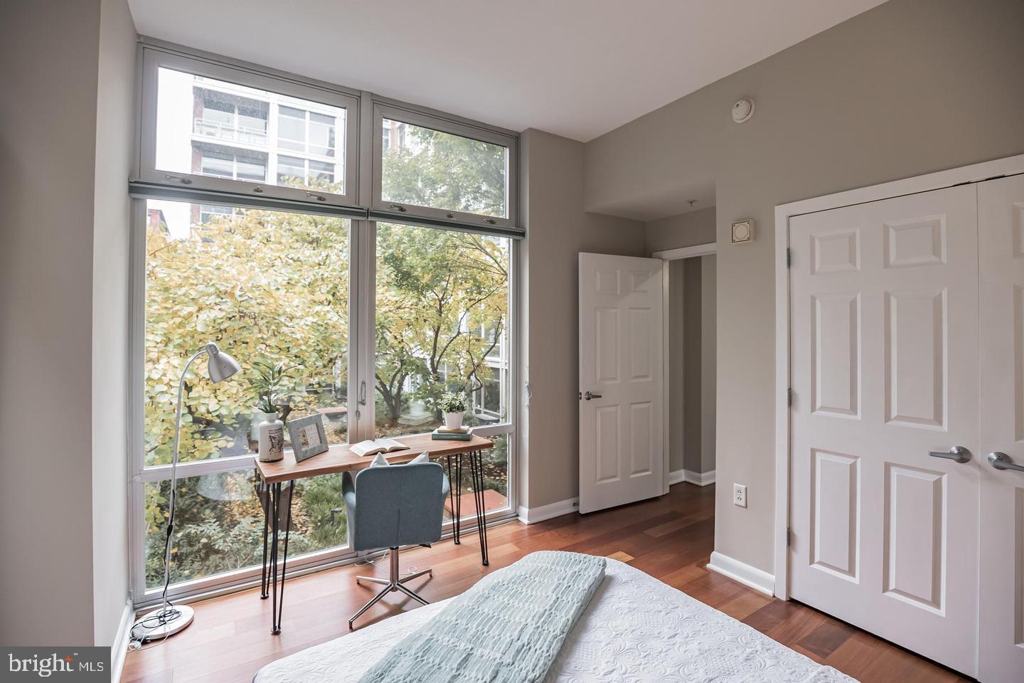 22 S FRONT STREET 207