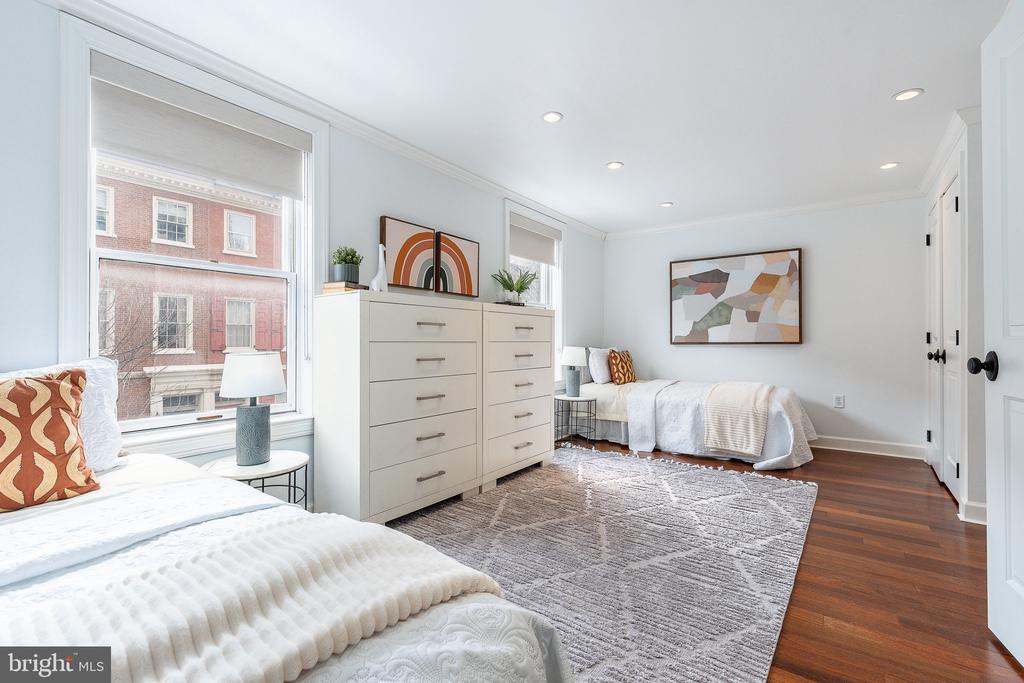 621 SPRUCE STREET