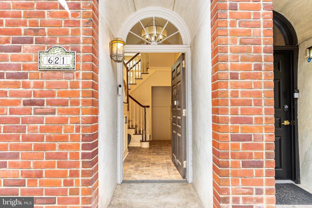 621 SPRUCE STREET