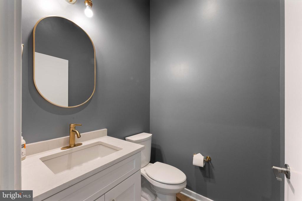 3208 PARKVIEW WALK