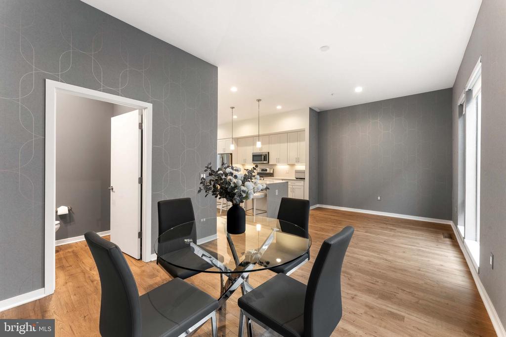3208 PARKVIEW WALK