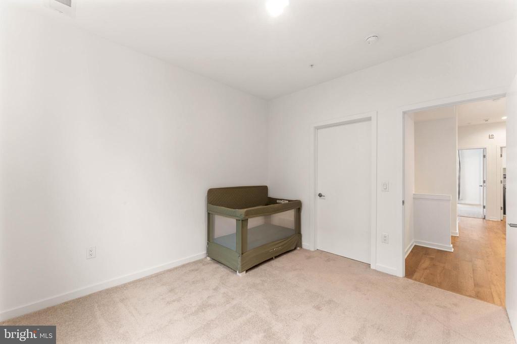 3208 PARKVIEW WALK