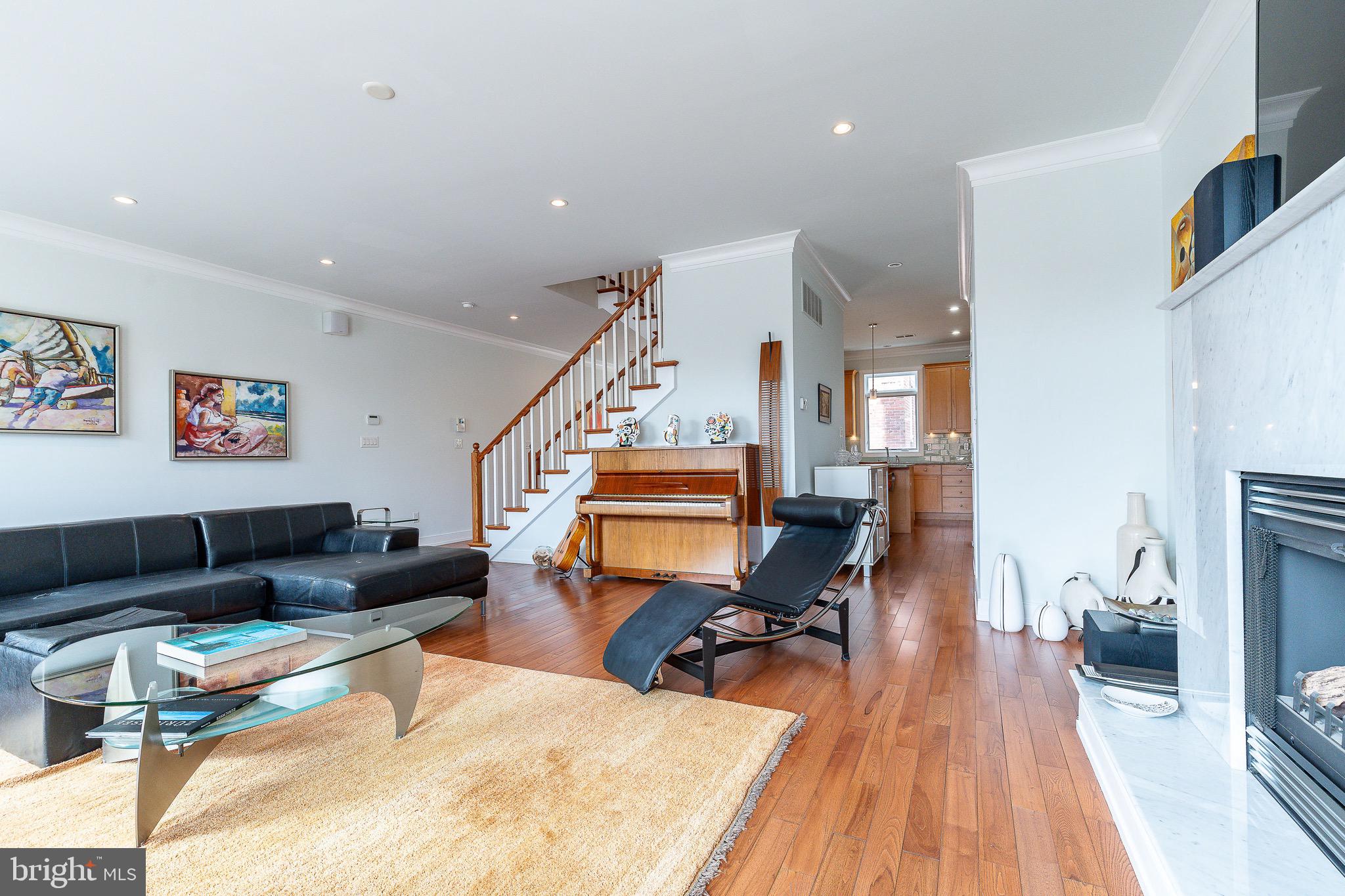 752 S DORRANCE STREET