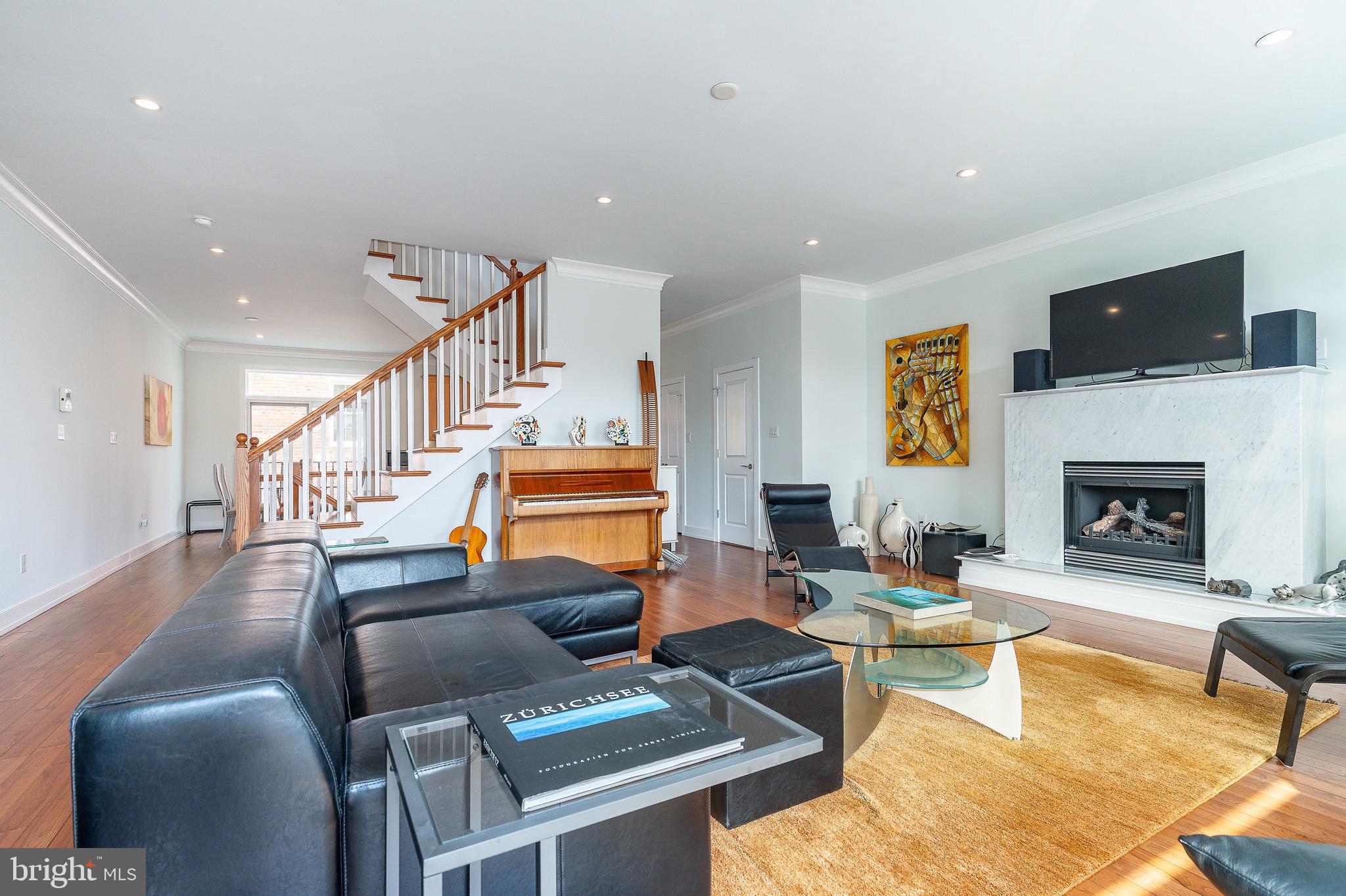 752 S DORRANCE STREET