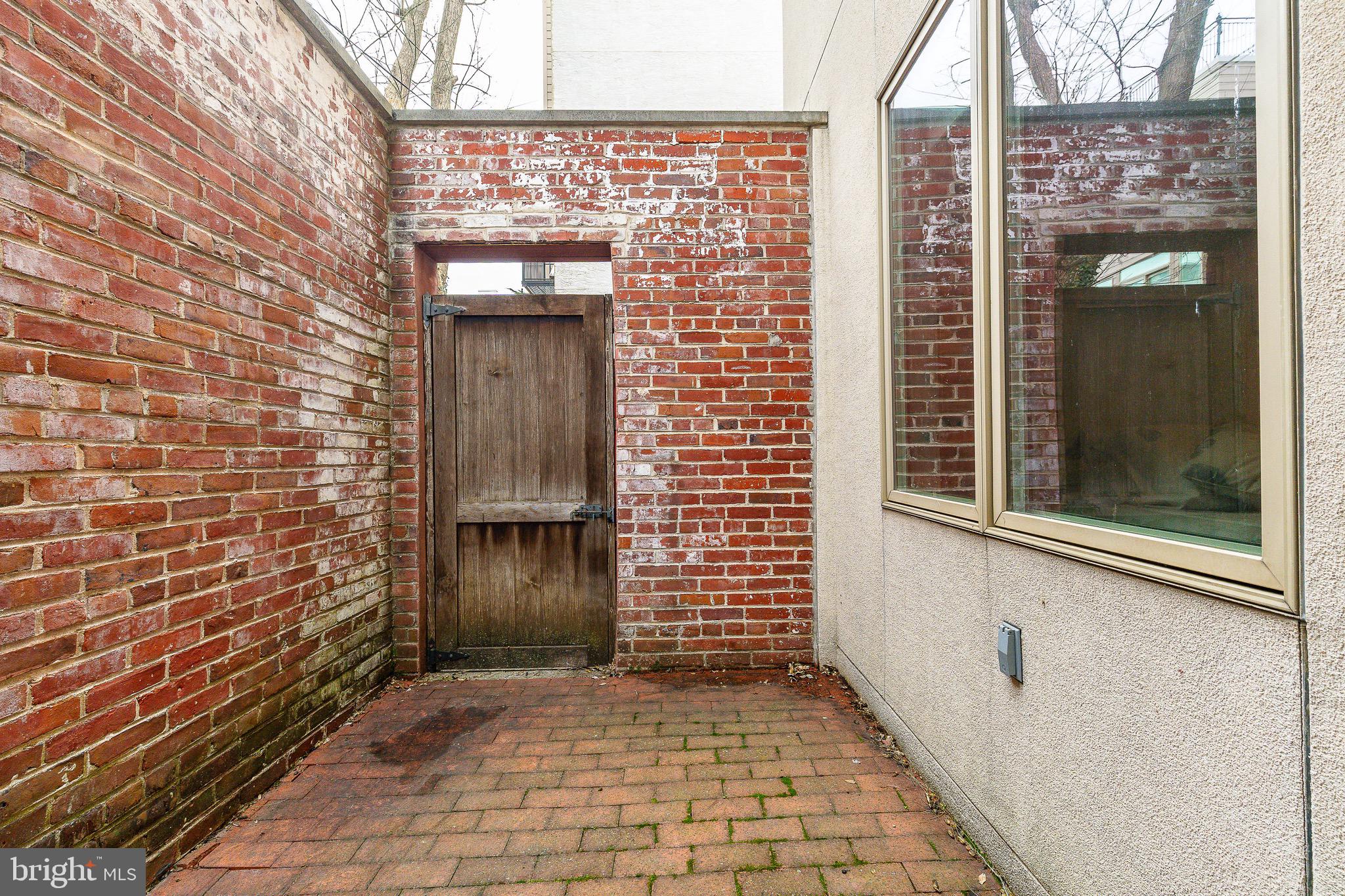 752 S DORRANCE STREET