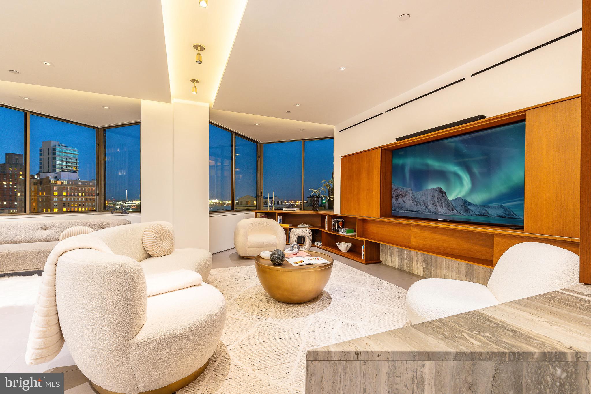 210 W RITTENHOUSE SQUARE 2106-07