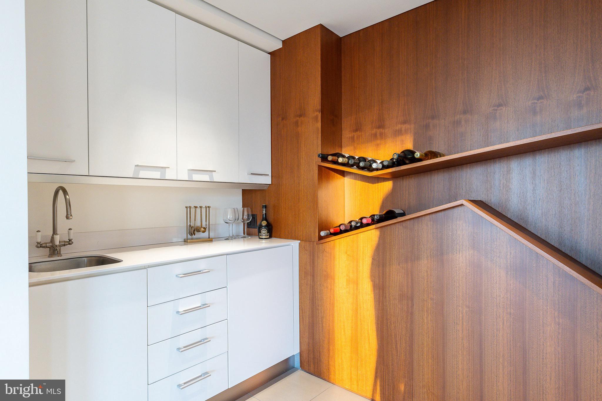 210 W RITTENHOUSE SQUARE 2106-07