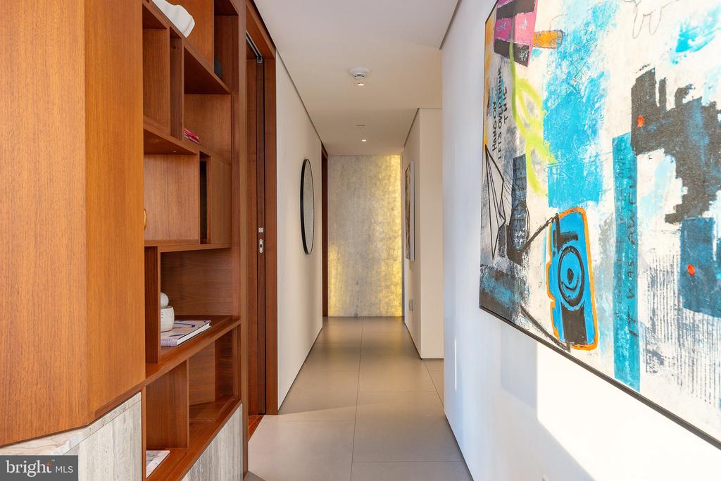 210 W RITTENHOUSE SQUARE 2106-07