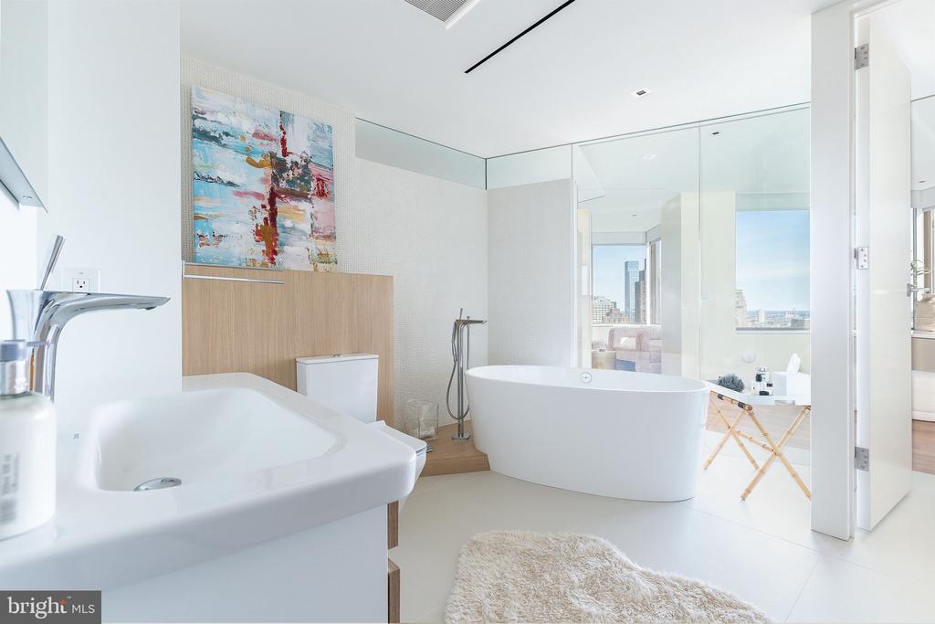 210 W RITTENHOUSE SQUARE 2106-07
