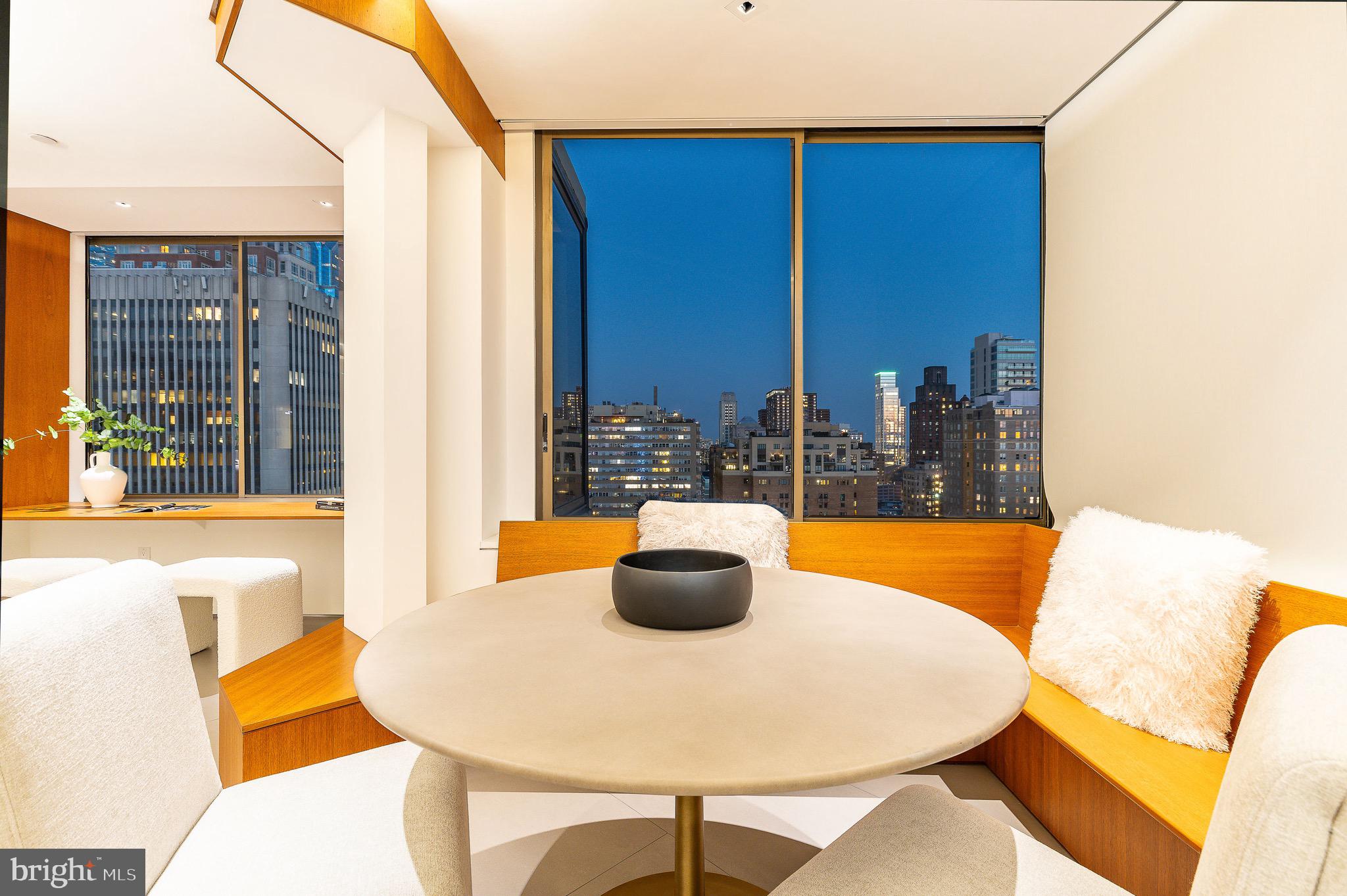 210 W RITTENHOUSE SQUARE 2106-07