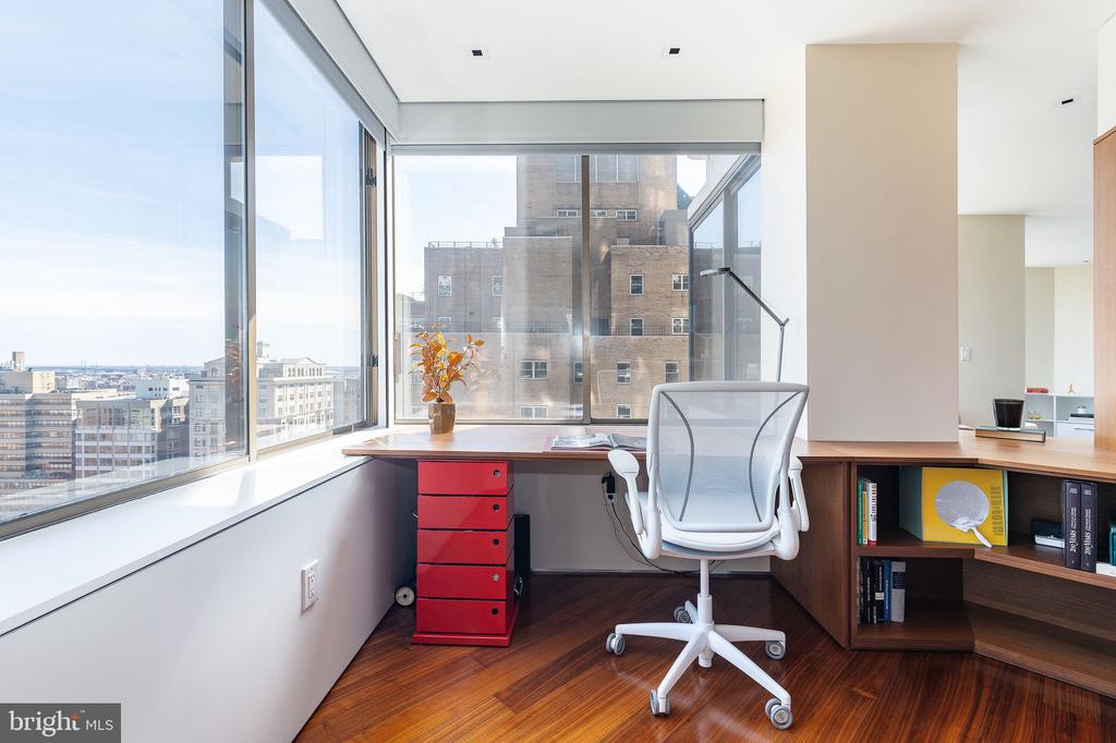 210 W RITTENHOUSE SQUARE 2106-07