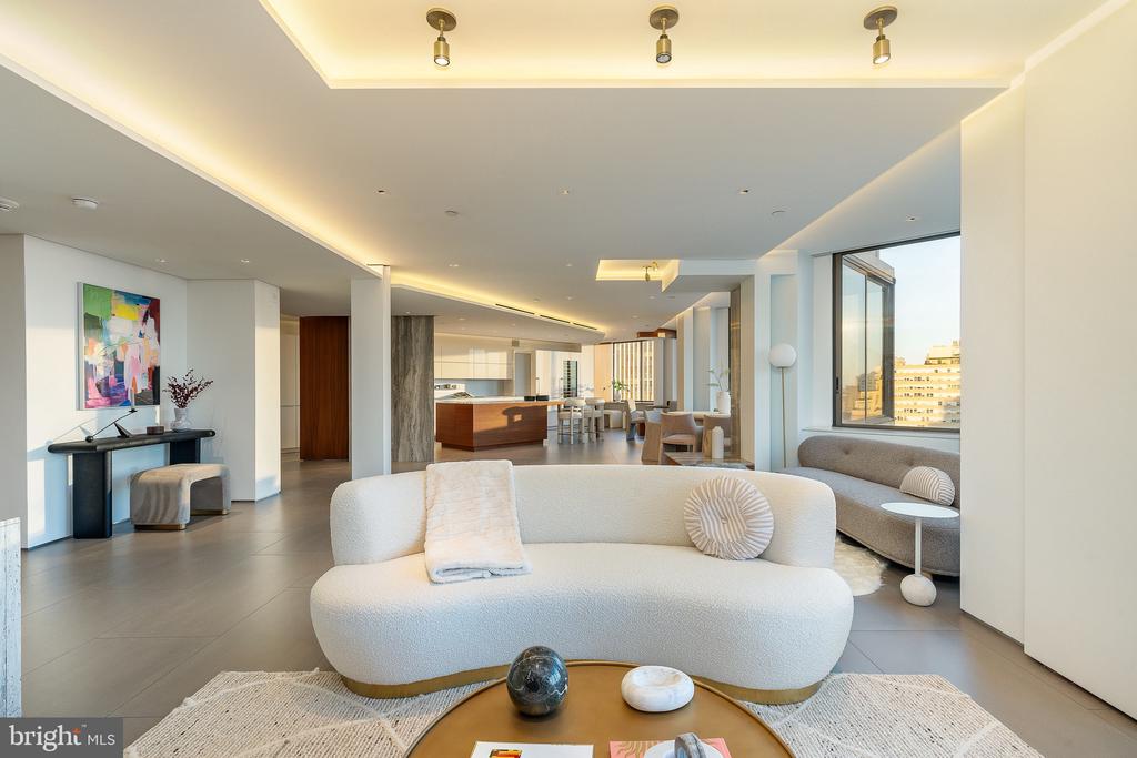 210 W RITTENHOUSE SQUARE 2106-07