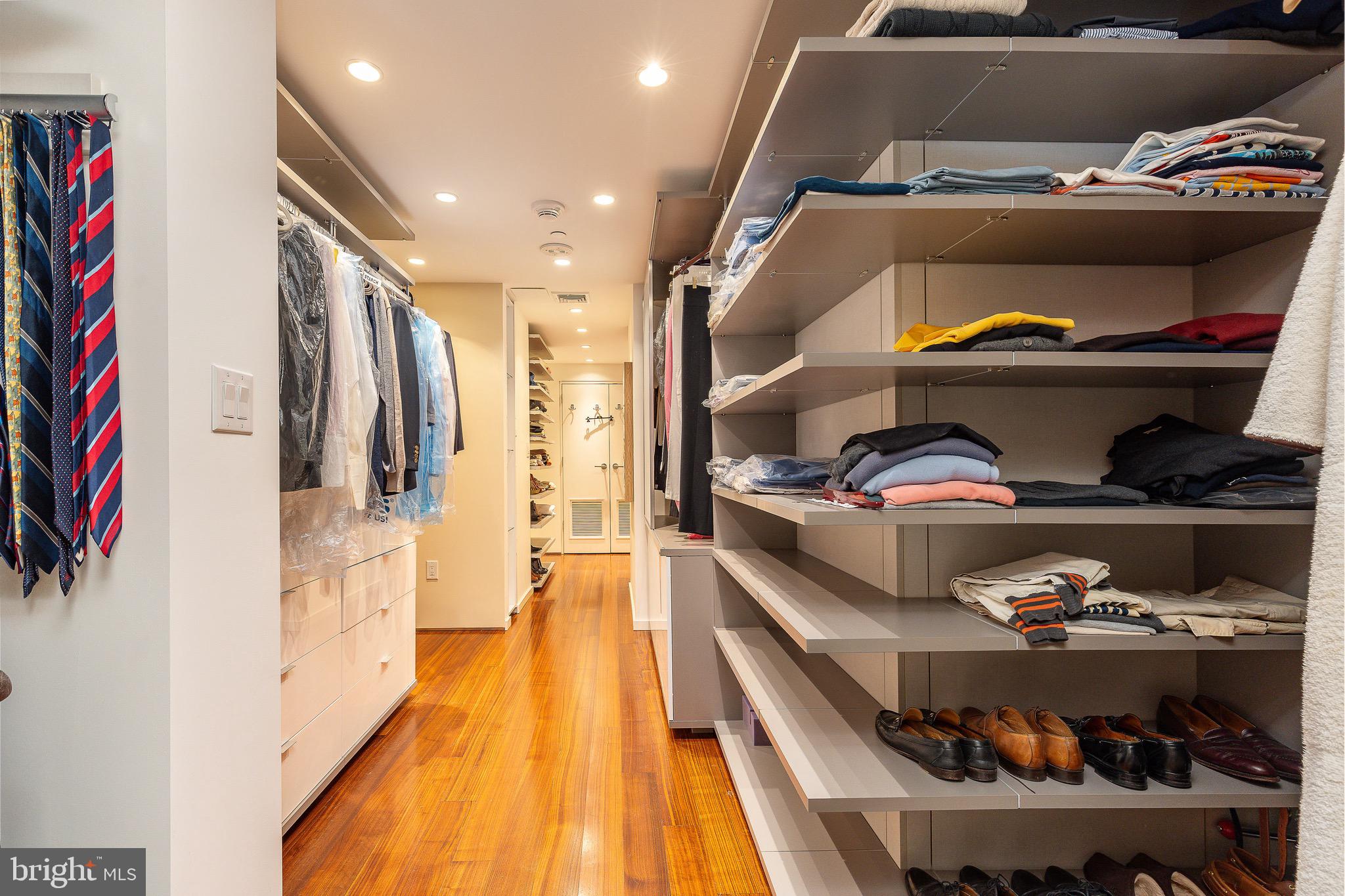 210 W RITTENHOUSE SQUARE 2106-07