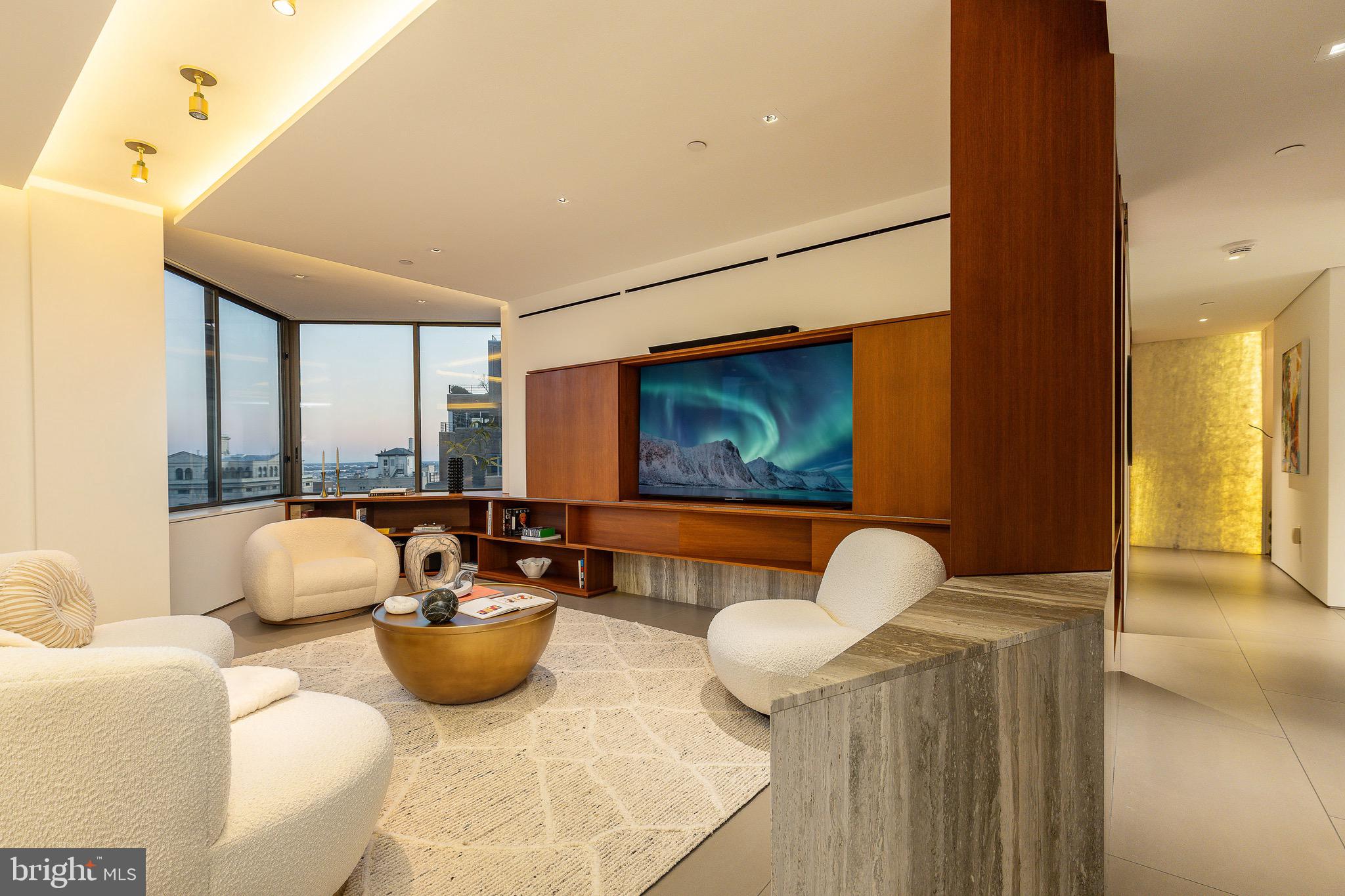 210 W RITTENHOUSE SQUARE 2106-07