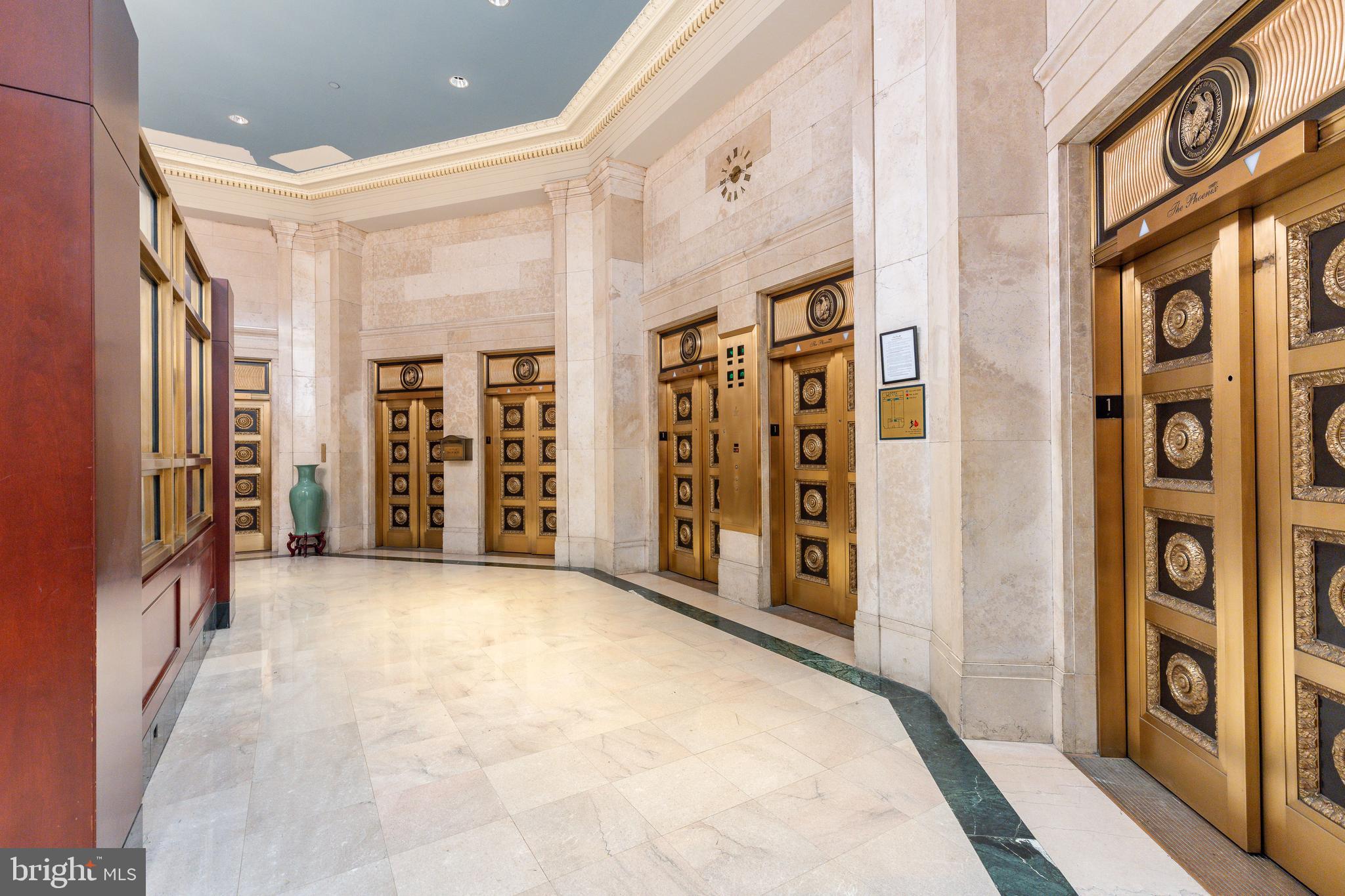 1600 ARCH STREET 18 1702