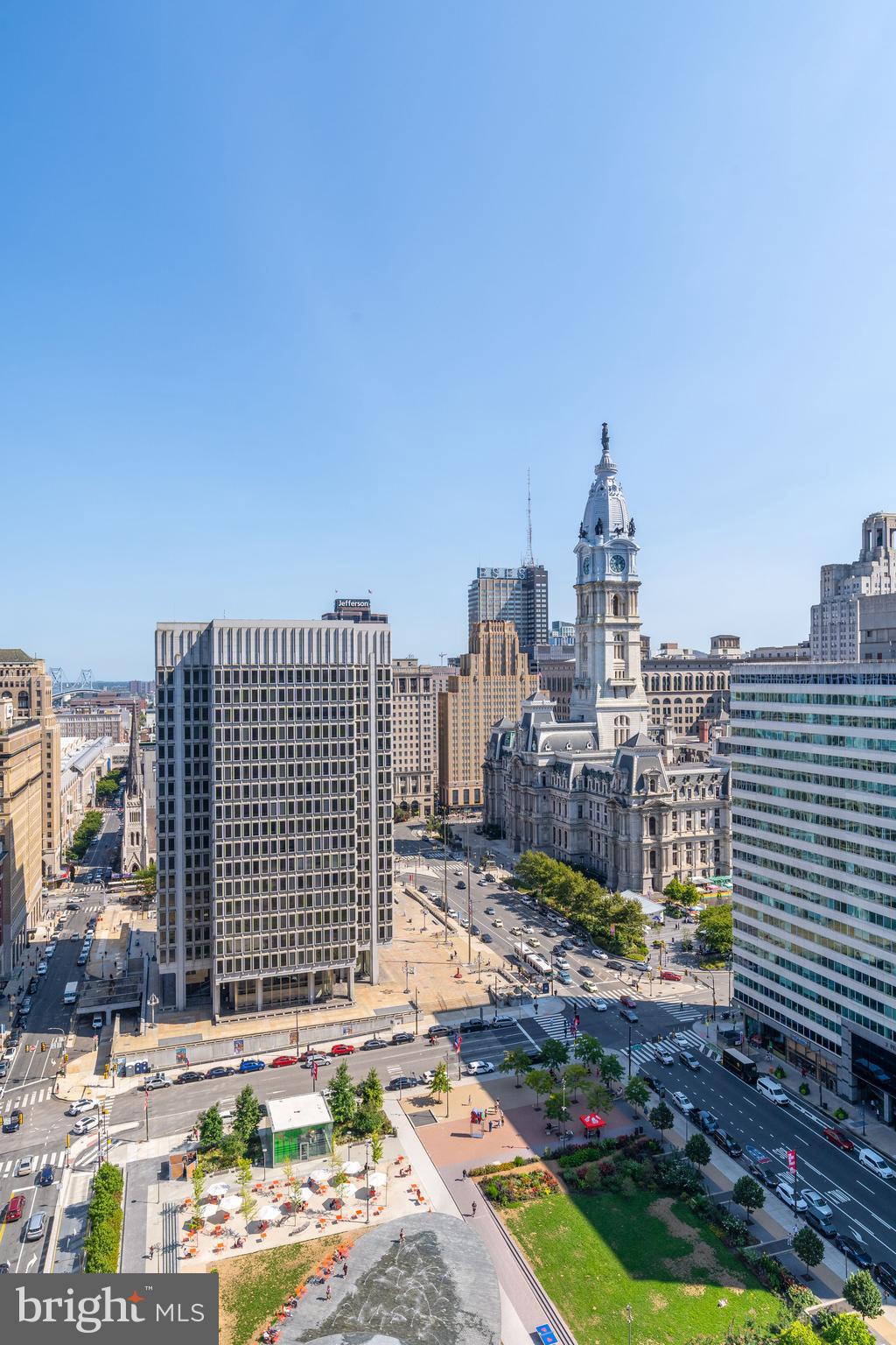 1600 ARCH STREET 18 1702