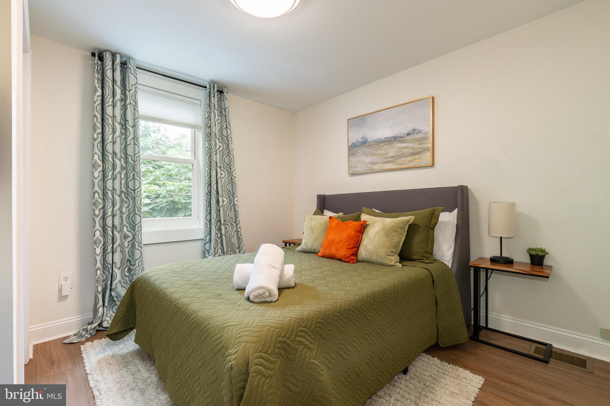 2528 CARPENTER STREET