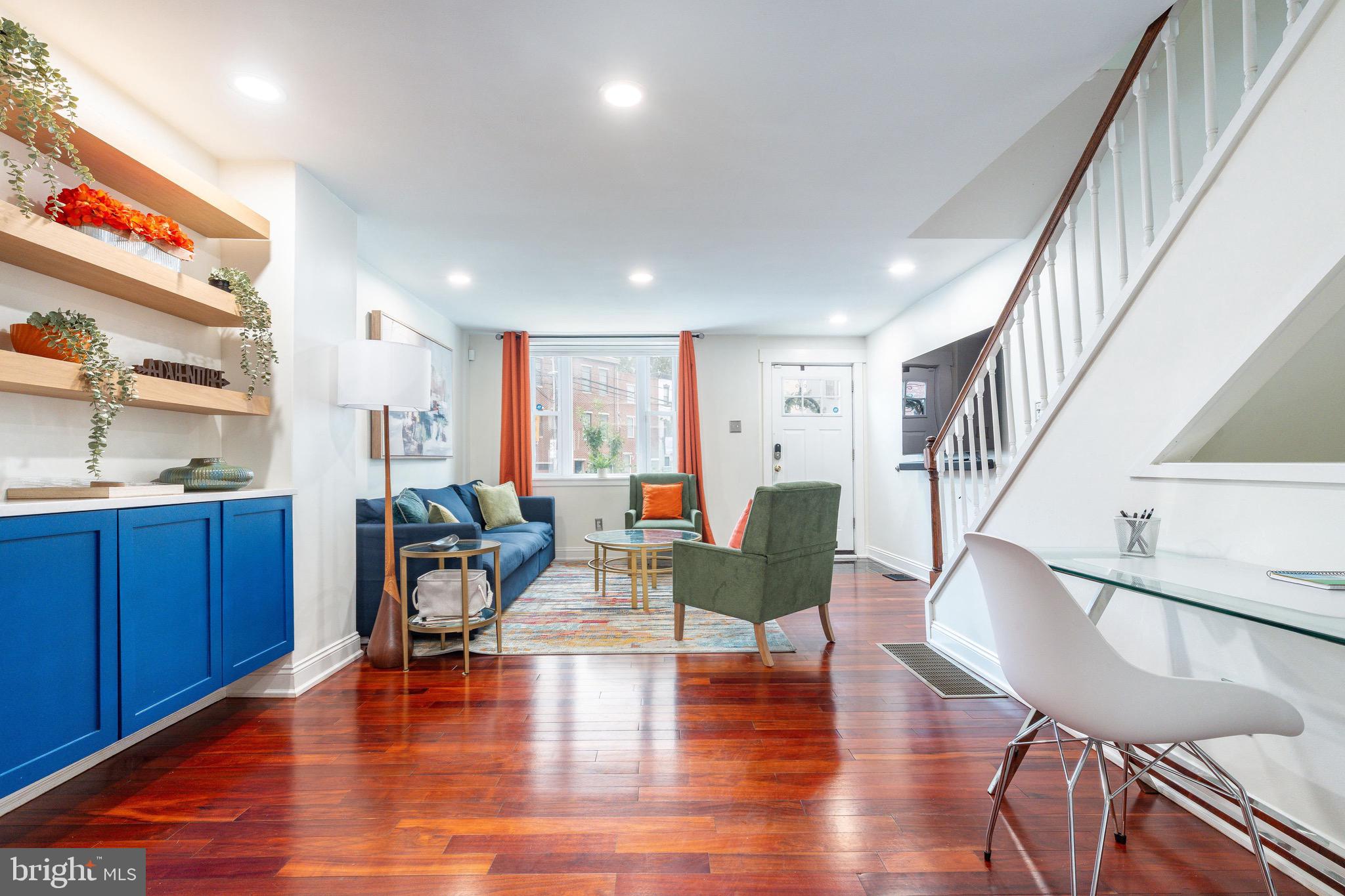 2528 CARPENTER STREET