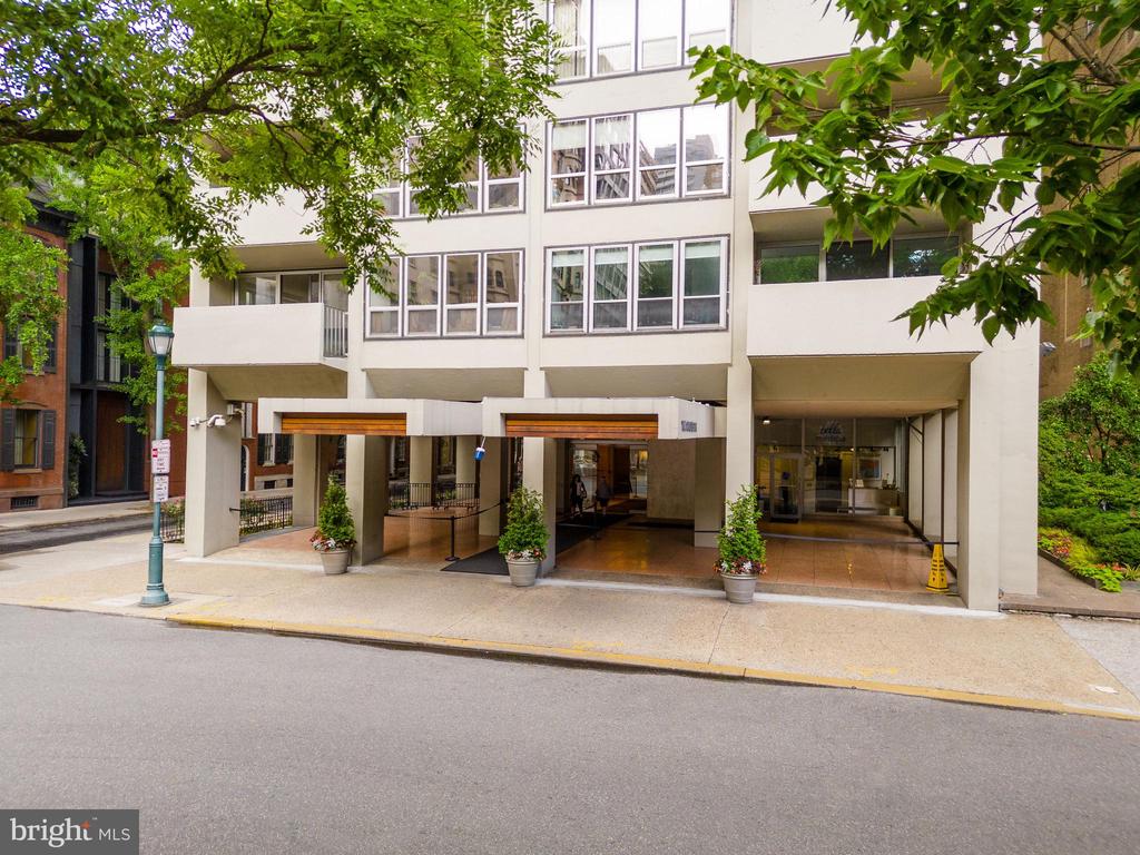 224 W RITTENHOUSE SQUARE 30 1618