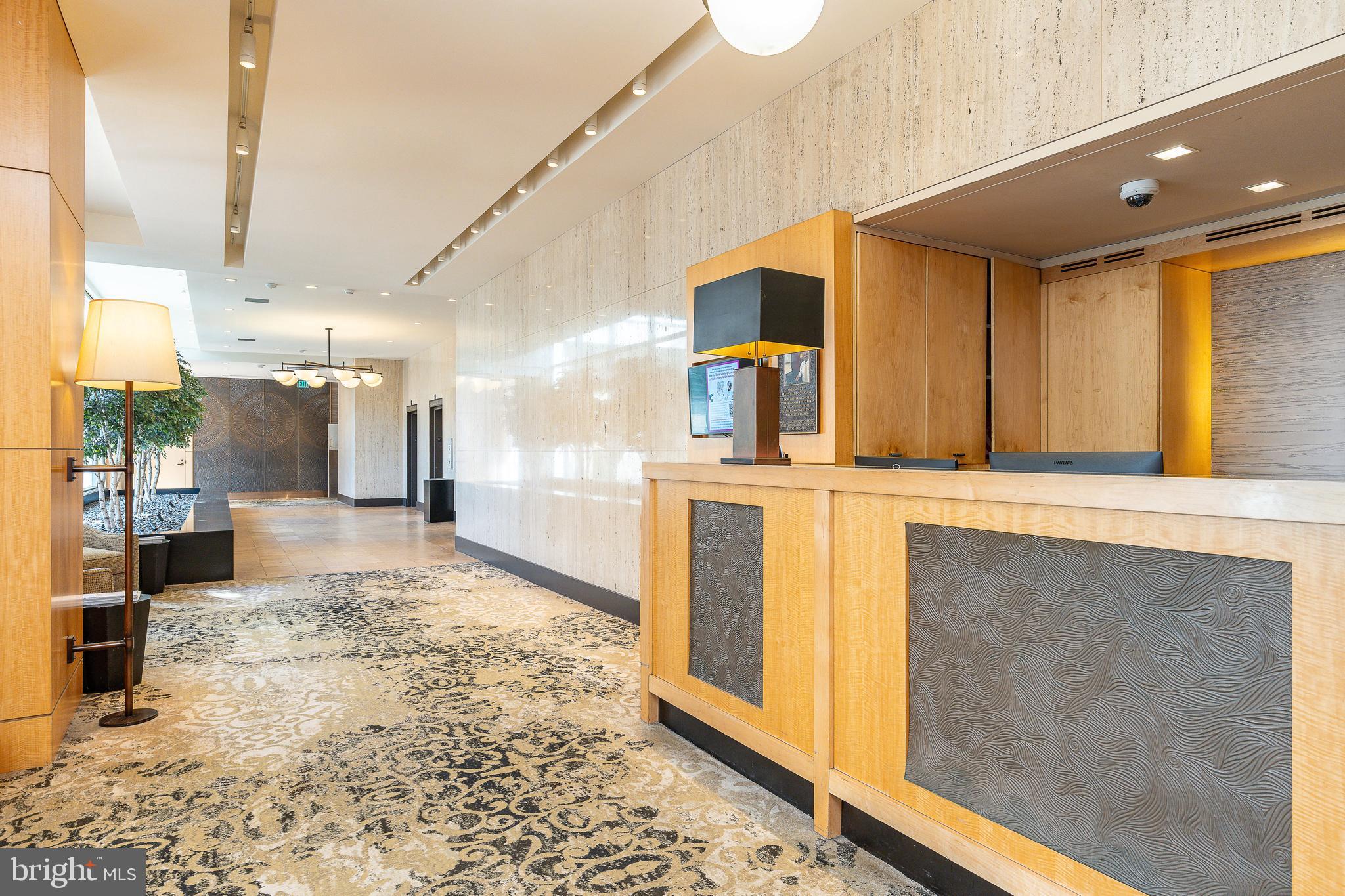 224 W RITTENHOUSE SQUARE 30 1618