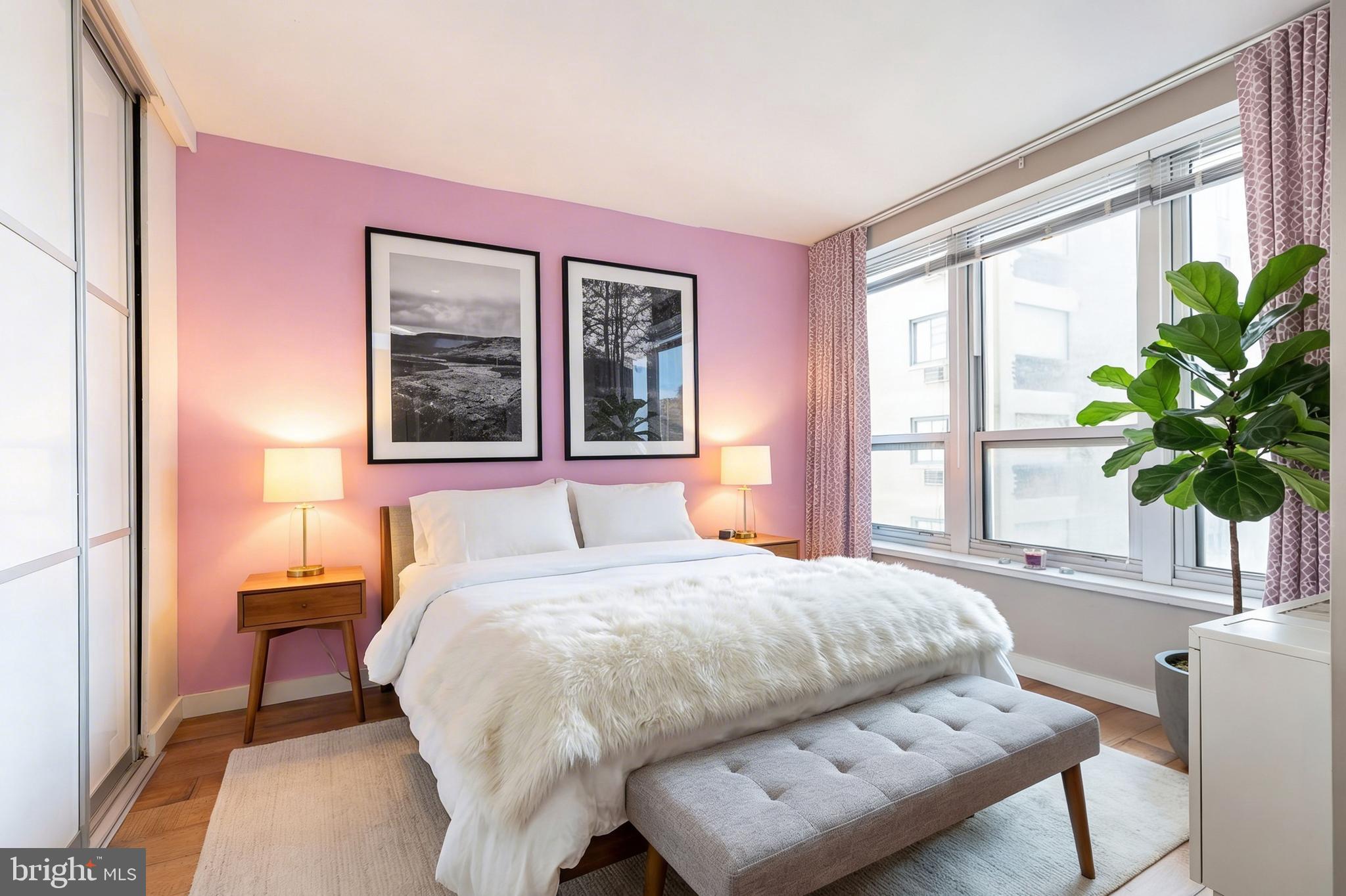 224 W RITTENHOUSE SQUARE 30 1618