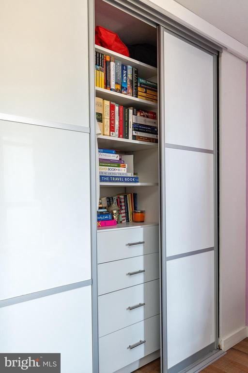 224 W RITTENHOUSE SQUARE 30 1618