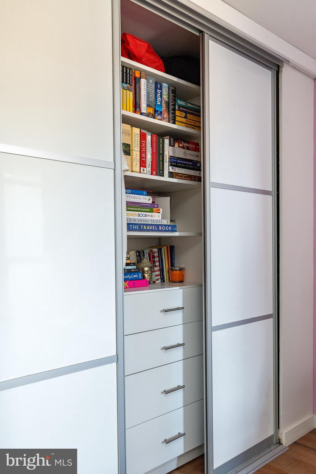 224 W RITTENHOUSE SQUARE 30 1618