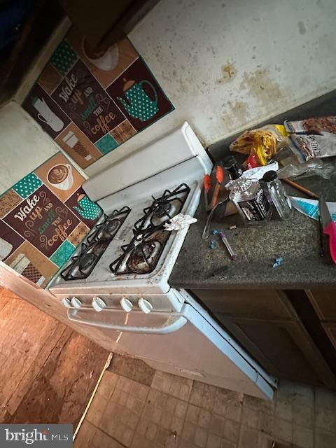 1530 S LECOUNT STREET