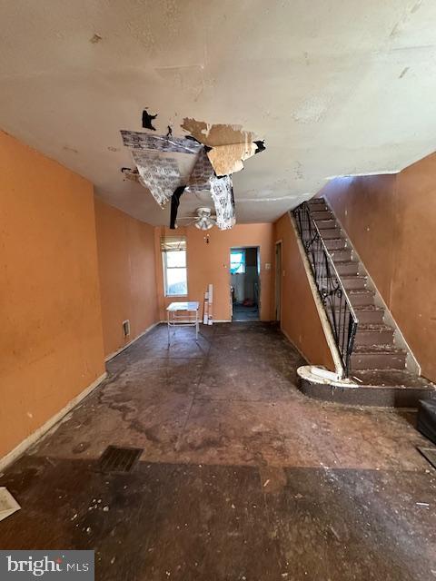 1530 S LECOUNT STREET