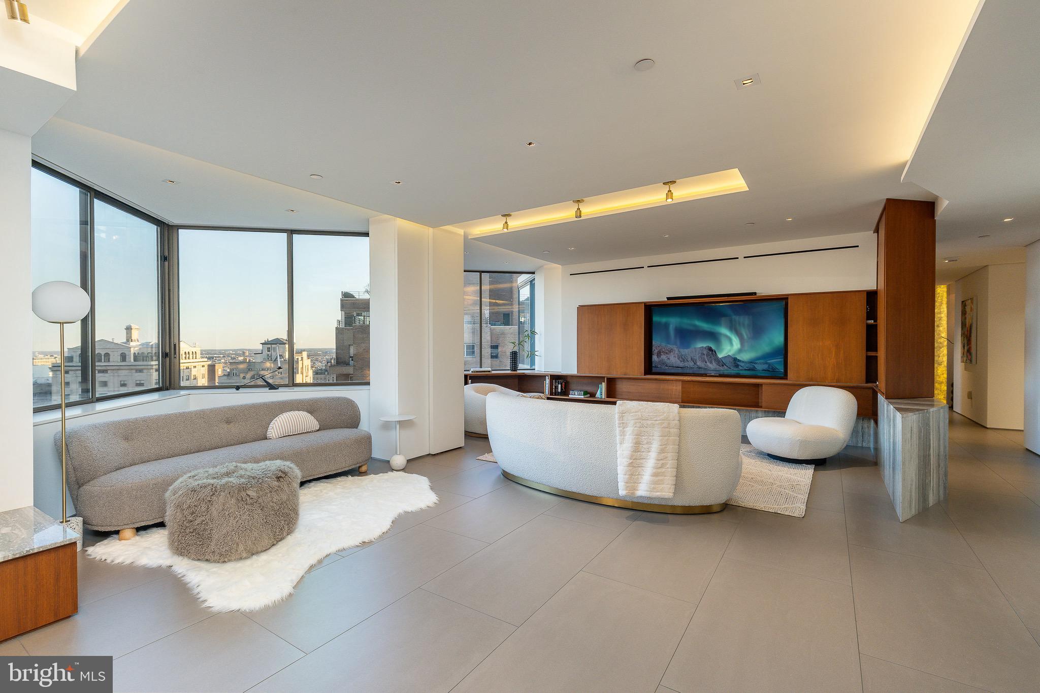 210 W RITTENHOUSE SQUARE 2106-2107