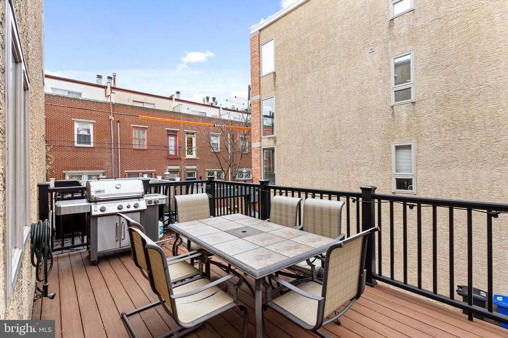 615 S 17TH STREET