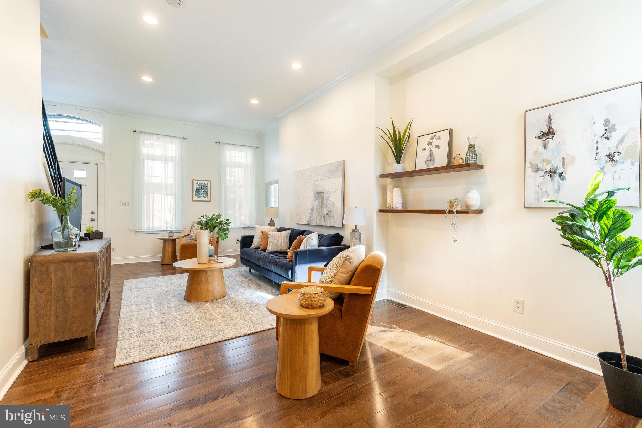 870 N 19TH STREET