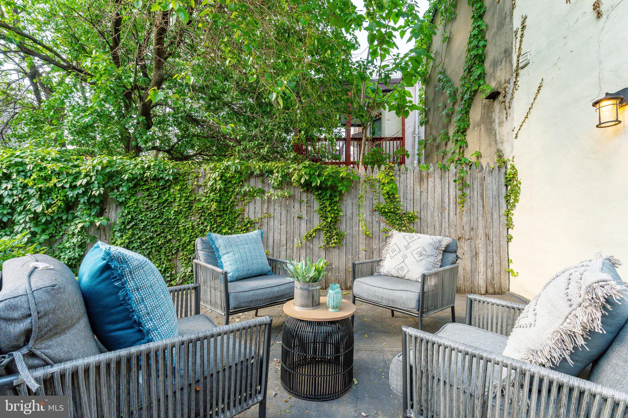 870 N 19TH STREET